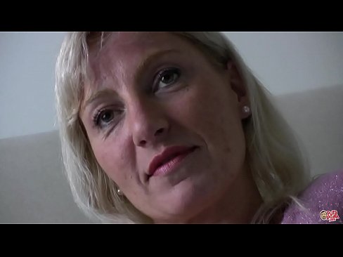 ❤️ Die Mutter, die wir alle gefickt haben ... Lady, benehmen Sie sich! ️ Sex video bei de.ixiporn.ru